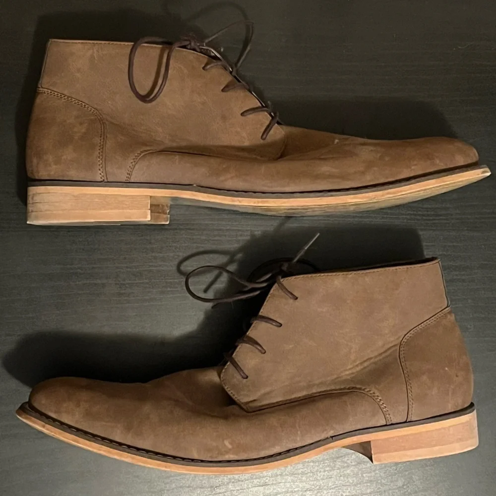 J. Ferrar Men's Chukka Dress Boots